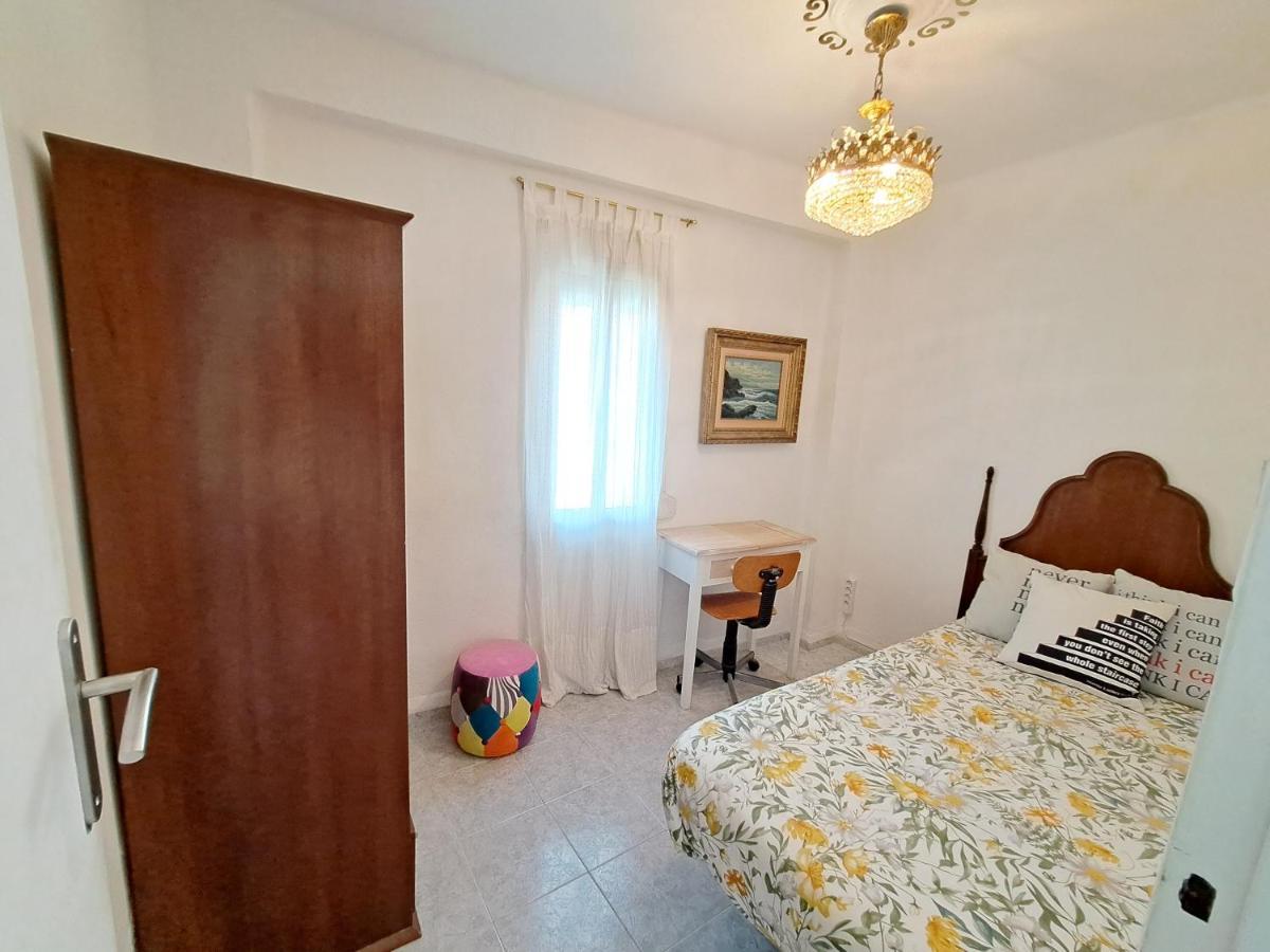 Apartamento Acogedor Con Wifi Валенсія Екстер'єр фото